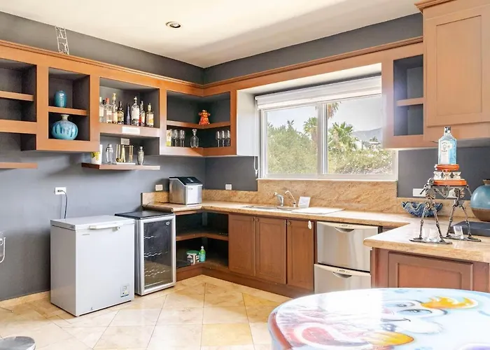 Casa Reyes -all In One, Heated Pool & Access Villa