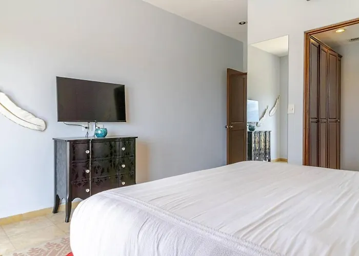 Casa Reyes -all In One, Heated Pool & Access Villa